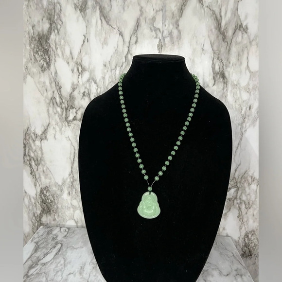 JADE  light Green Hand Carved Maitreya Buddah Pendant Necklace - Picture 1 of 8